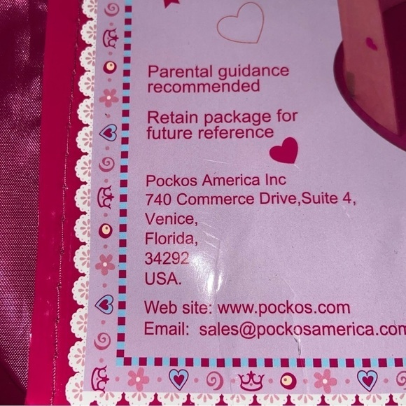 Princess Playhouse by Pockos UV protection for playtime and beach dressing room. - Picture 9 of 13